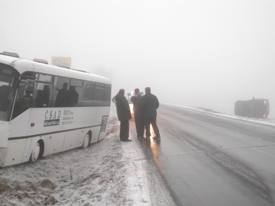 Foto: Magdalena Navr&aacute;tilov&aacute;, Svitavsk&yacute; den&iacute;k [Řidič zabr&aacute;nil čeln&iacute;mu střetu, 14.2.2008]
